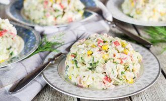 Salată de crab - 10 rețete delicioase și ușoare