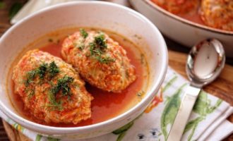 Lazy cabbage rolls with minced meat and rice