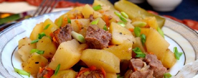 Patates guisades amb carn