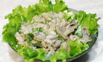 Salade de poulet et champignons - 10 délicieuses recettes avec photos étape par étape