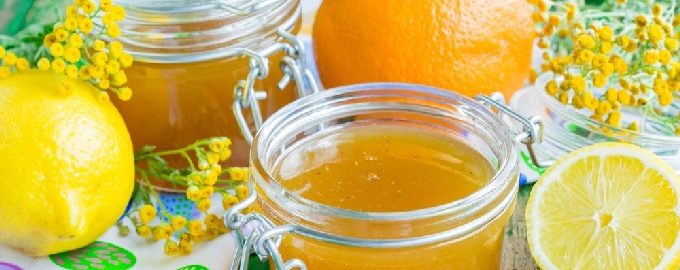 Geléia de groselha com limão e laranja para o inverno