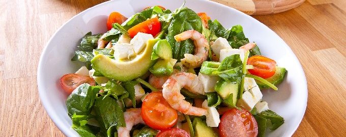Shrimps und Avocado Salat