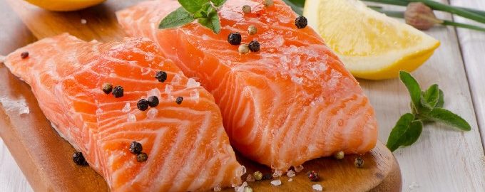 Cómo encurtir el salmón de forma rápida y deliciosa en casa.