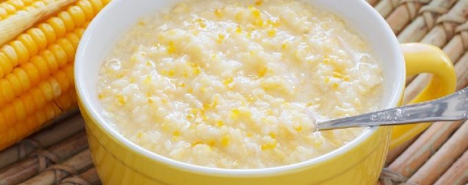 Jak gotować owsiankę kukurydzianą w mleku